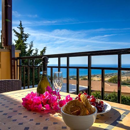 1 Bedroom Apartment Pyrgos With Beautiful Sea And Sunset Views, Aphrodite Hills Resort كوكليا المظهر الخارجي الصورة