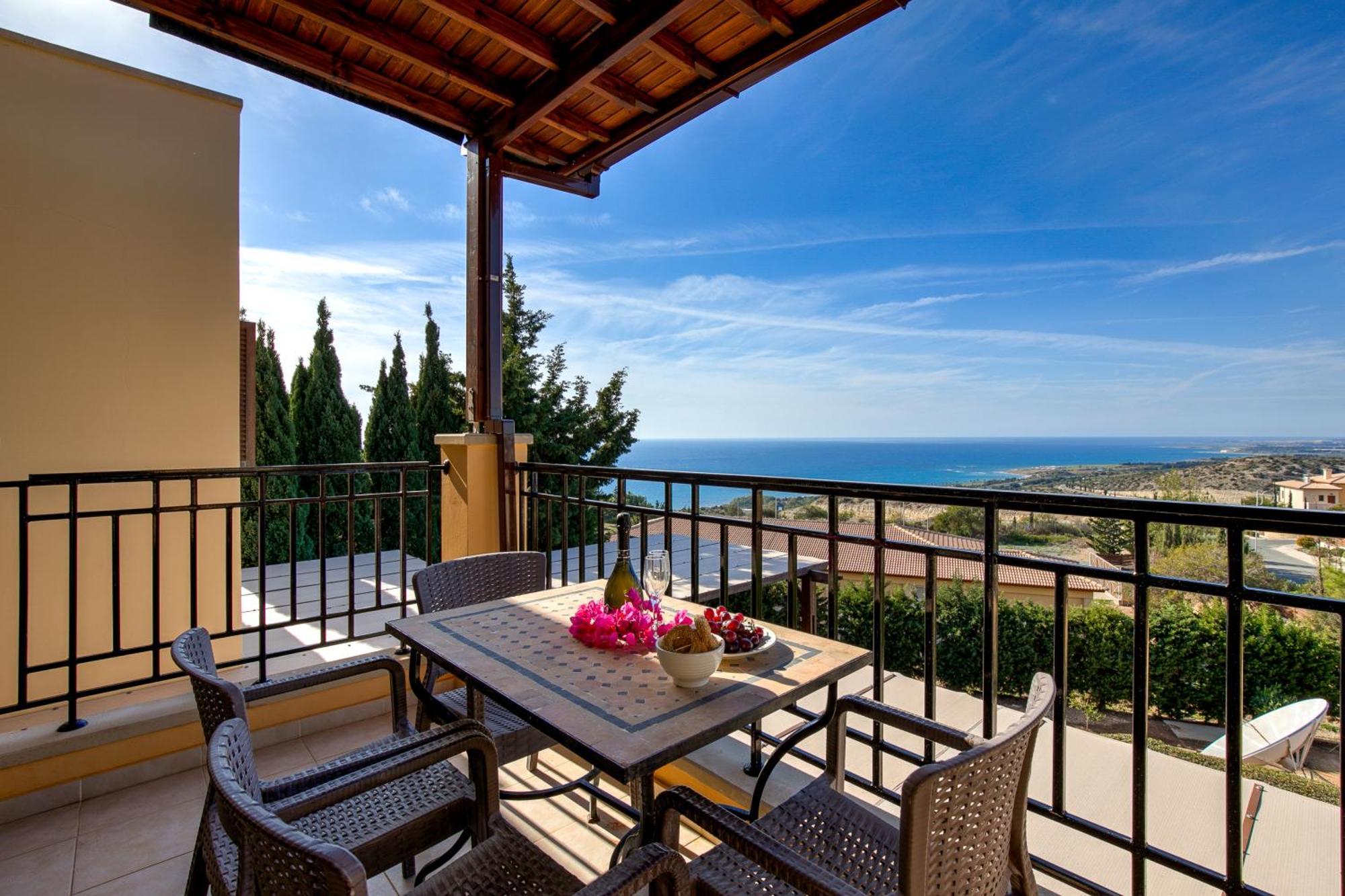 1 Bedroom Apartment Pyrgos With Beautiful Sea And Sunset Views, Aphrodite Hills Resort كوكليا المظهر الخارجي الصورة