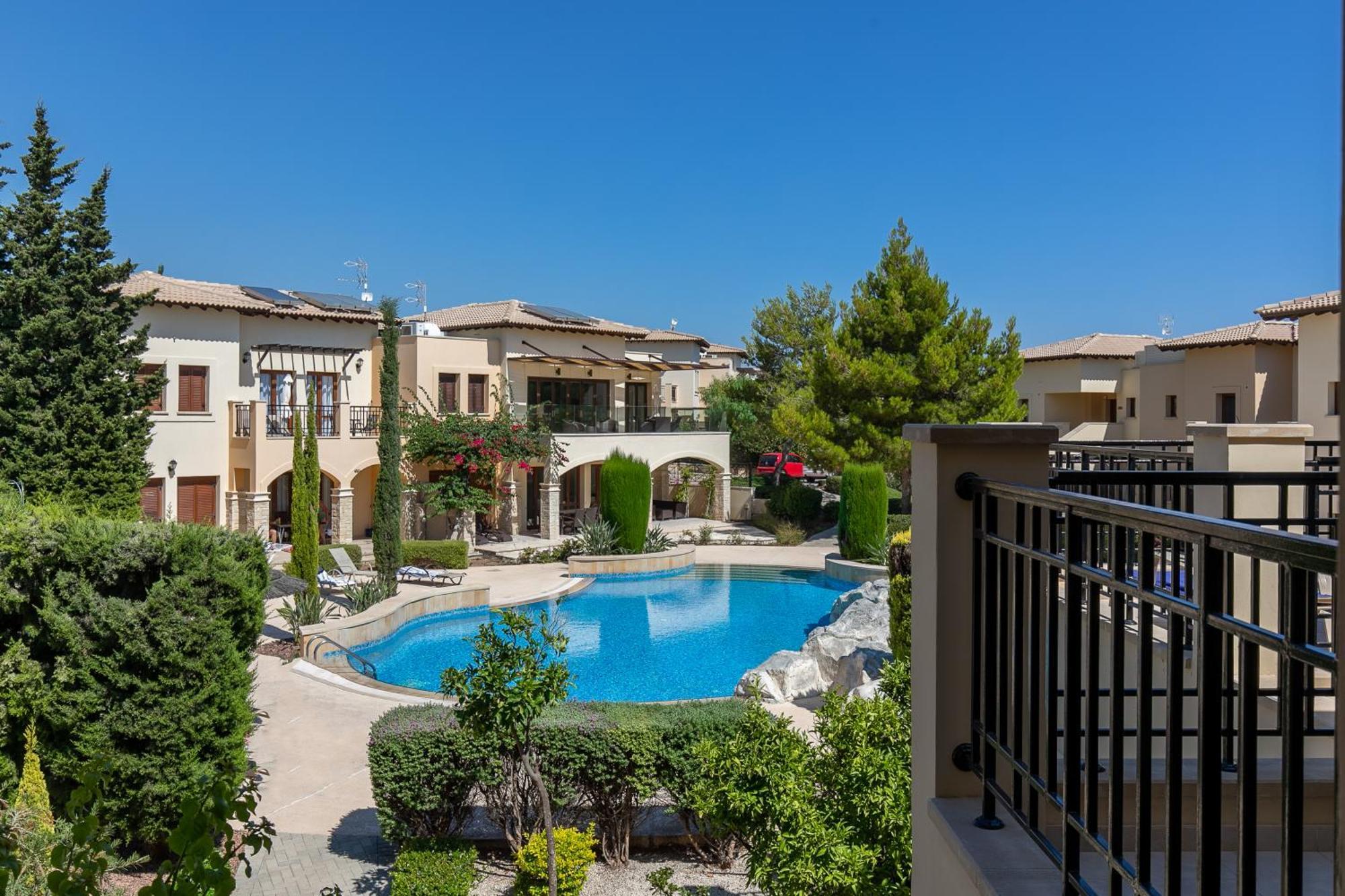 1 Bedroom Apartment Pyrgos With Beautiful Sea And Sunset Views, Aphrodite Hills Resort كوكليا المظهر الخارجي الصورة