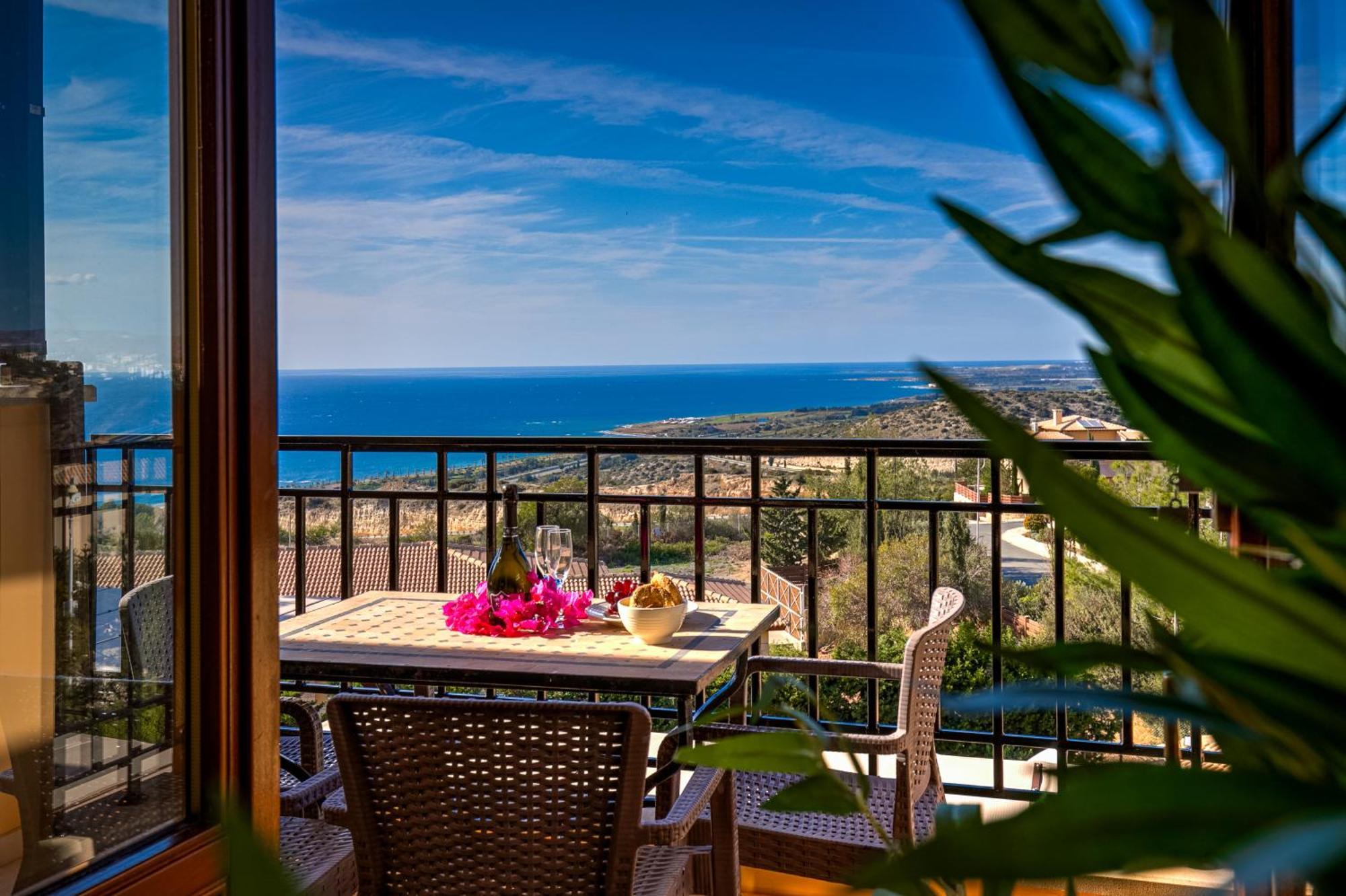 1 Bedroom Apartment Pyrgos With Beautiful Sea And Sunset Views, Aphrodite Hills Resort كوكليا المظهر الخارجي الصورة