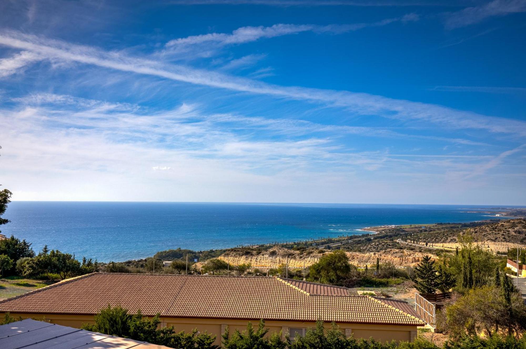1 Bedroom Apartment Pyrgos With Beautiful Sea And Sunset Views, Aphrodite Hills Resort كوكليا المظهر الخارجي الصورة