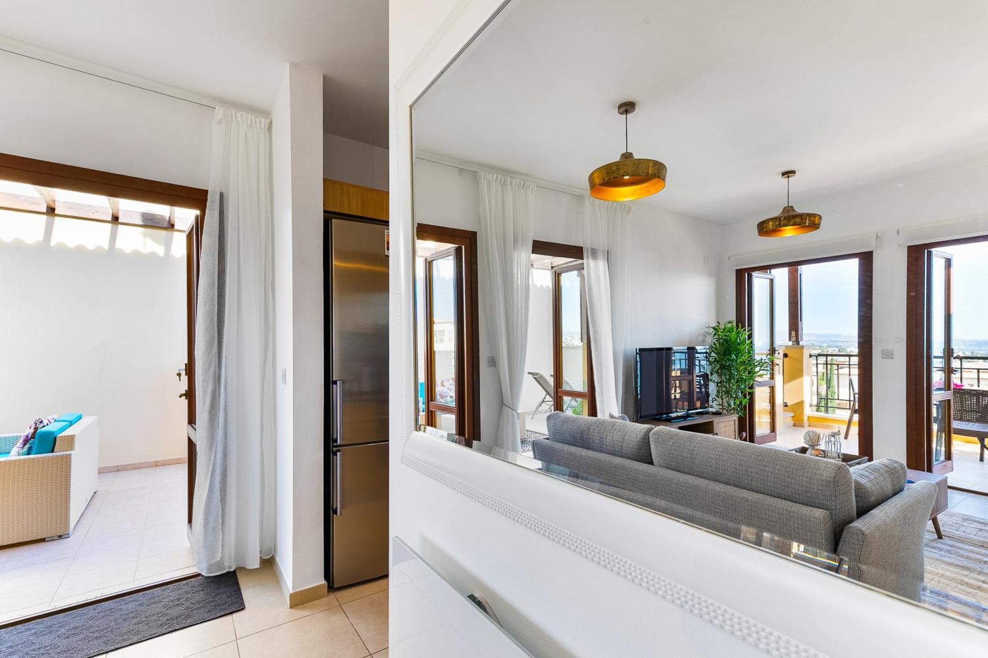 1 Bedroom Apartment Pyrgos With Beautiful Sea And Sunset Views, Aphrodite Hills Resort كوكليا المظهر الخارجي الصورة