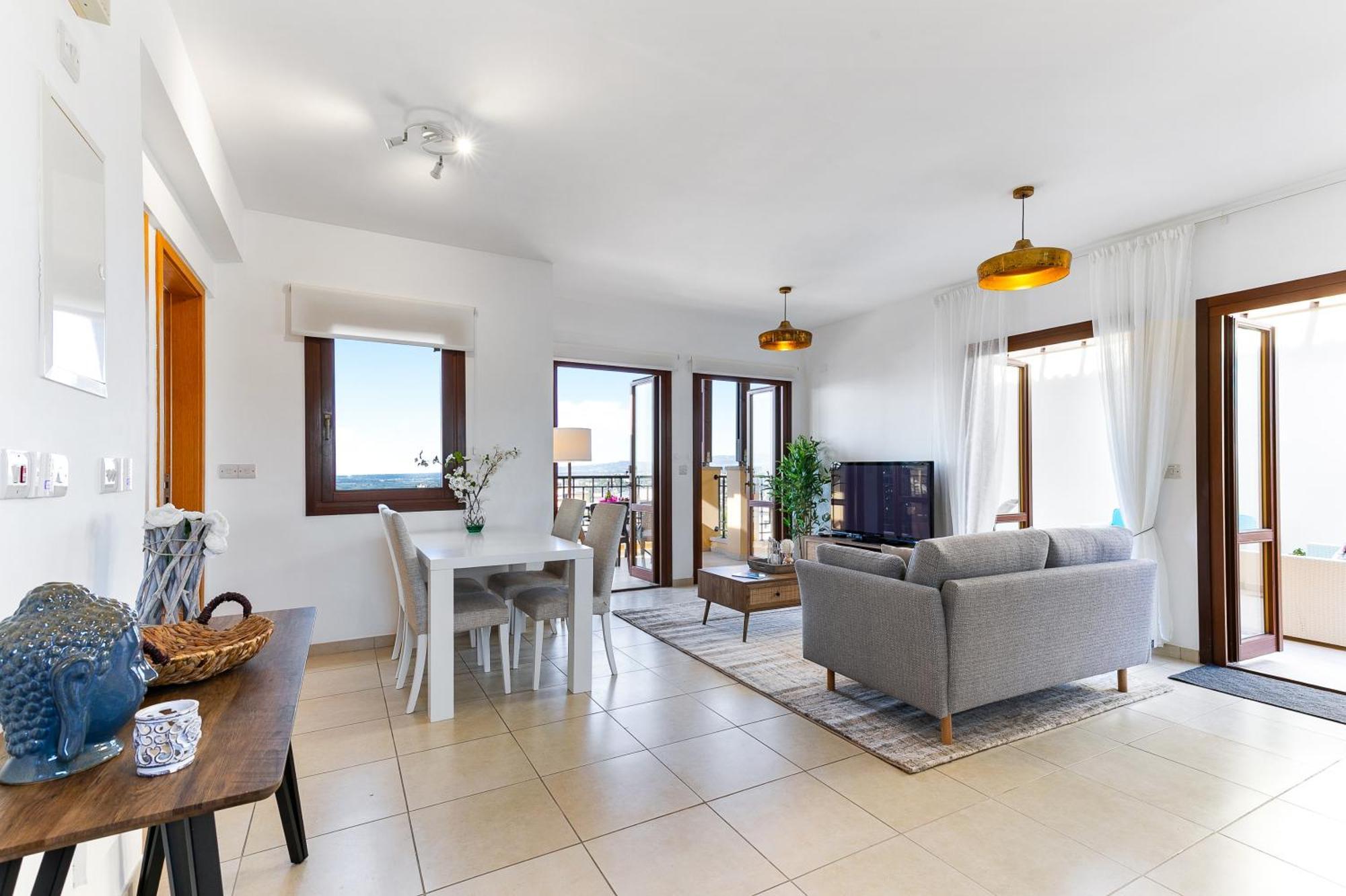 1 Bedroom Apartment Pyrgos With Beautiful Sea And Sunset Views, Aphrodite Hills Resort كوكليا المظهر الخارجي الصورة