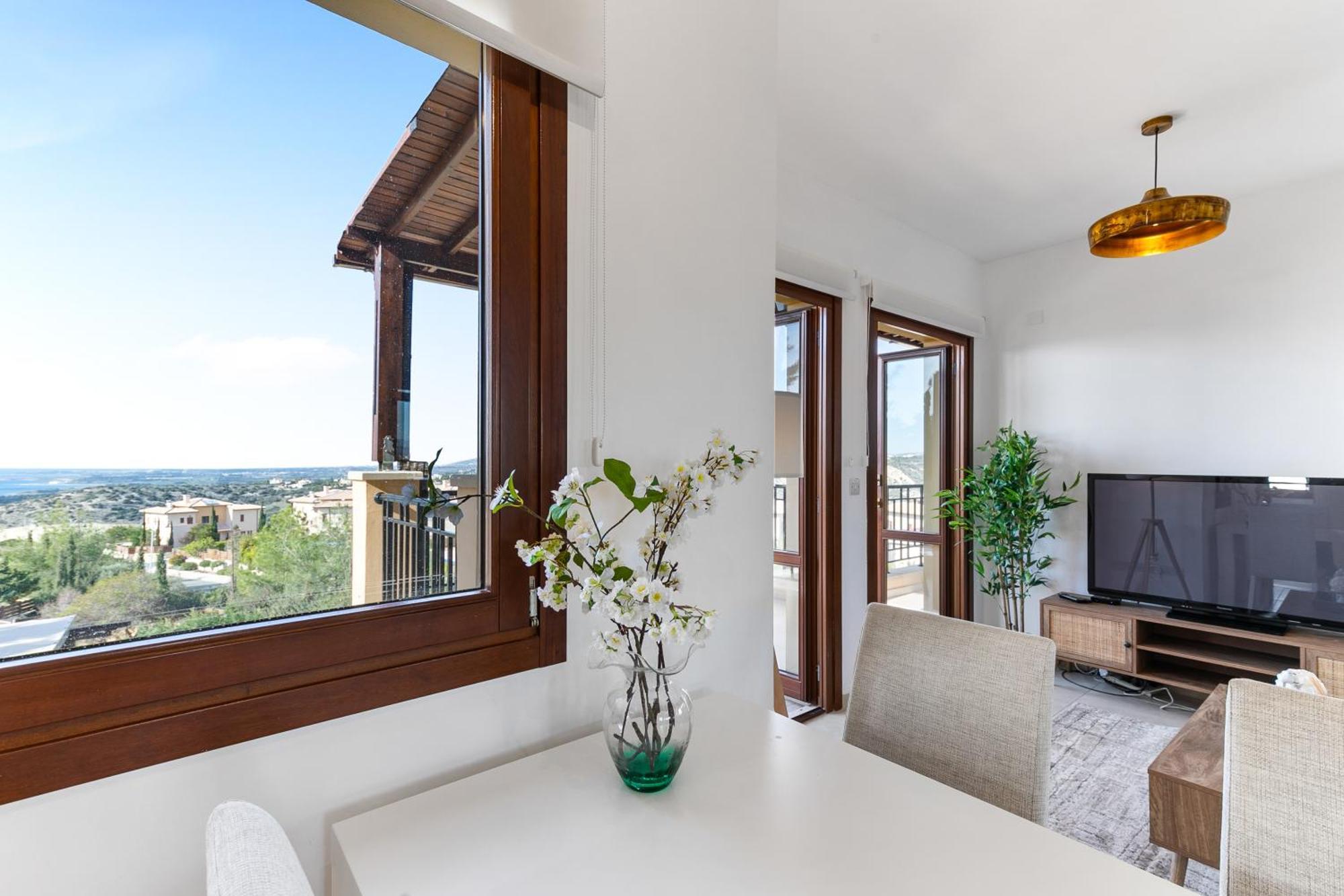 1 Bedroom Apartment Pyrgos With Beautiful Sea And Sunset Views, Aphrodite Hills Resort كوكليا المظهر الخارجي الصورة