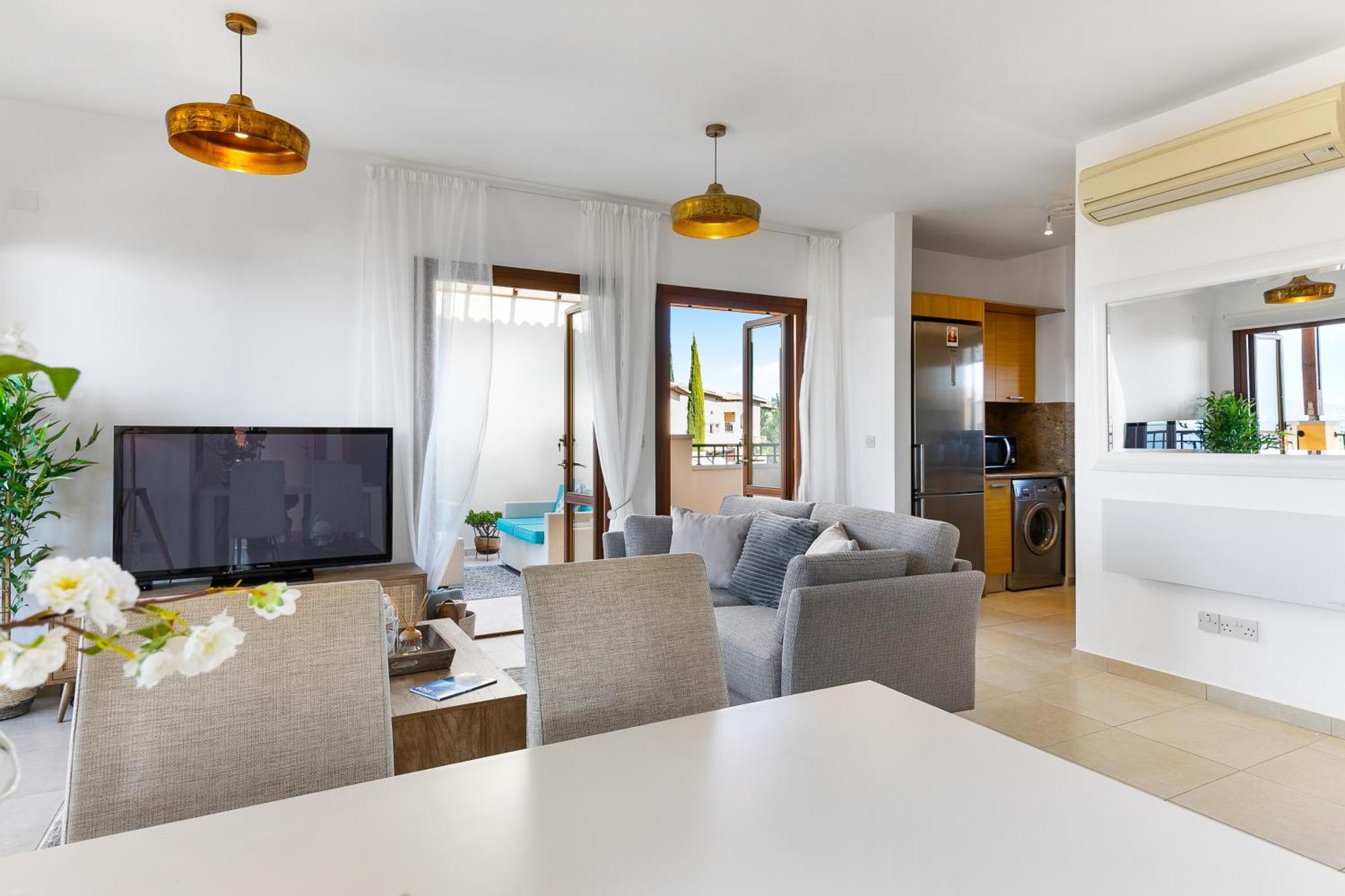 1 Bedroom Apartment Pyrgos With Beautiful Sea And Sunset Views, Aphrodite Hills Resort كوكليا المظهر الخارجي الصورة
